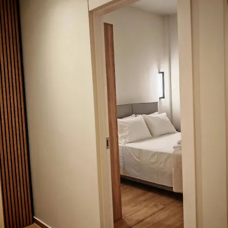 Apartment Square *